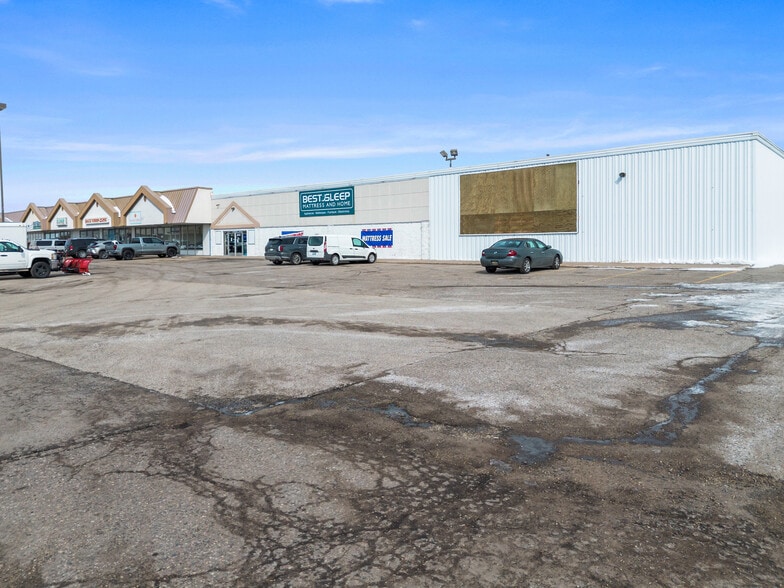 More Photos Of 3356-3366 I 75 Business Spur, Sault Sainte Marie Storefront Retail Office For Sale