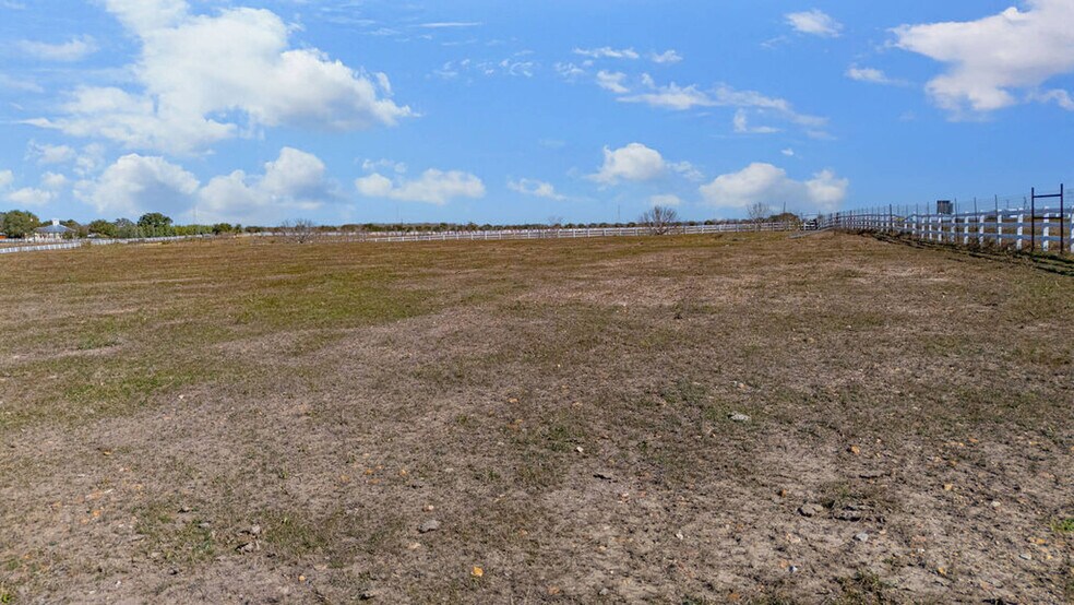 More Photos Of 7870 W Interstate 10, Seguin Land For Sale