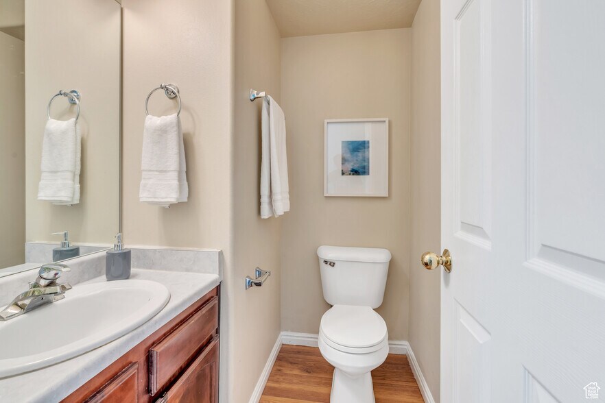 More Photos Of 1140 E Elgin Ave, Millcreek Multifamily For Sale