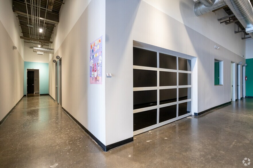 More Photos Of 3420 Rusk St, Houston Loft Creative Space For Sale