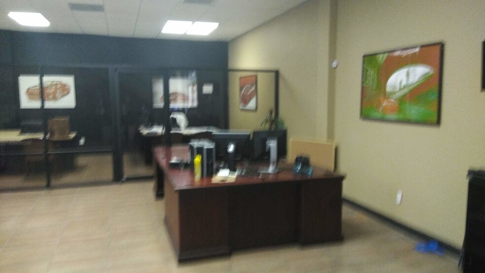 More Photos Of 15455 Kuykendahl Rd, Houston Auto Dealership For Sale