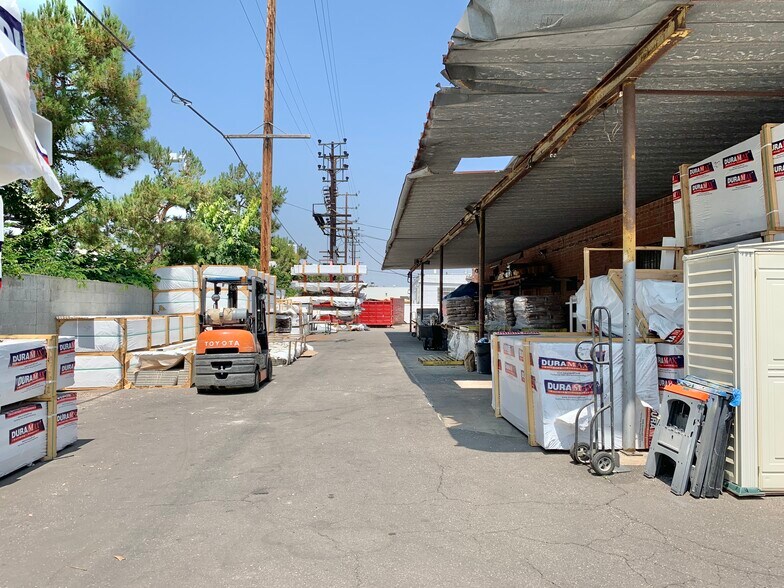 More Photos Of 2424 N San Fernando Rd, Los Angeles Industrial For Sale