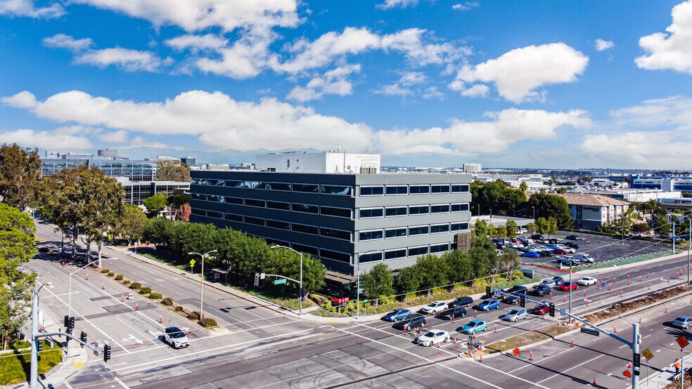 More Photos Of 2101 E El Segundo Blvd, El Segundo Office For Lease