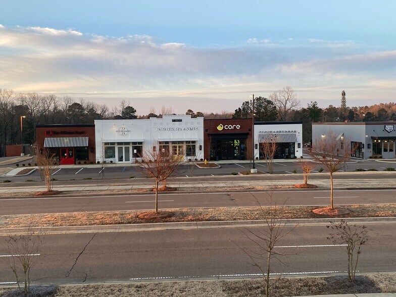 More Photos Of 900 Sisk Ave, Oxford Unknown For Lease