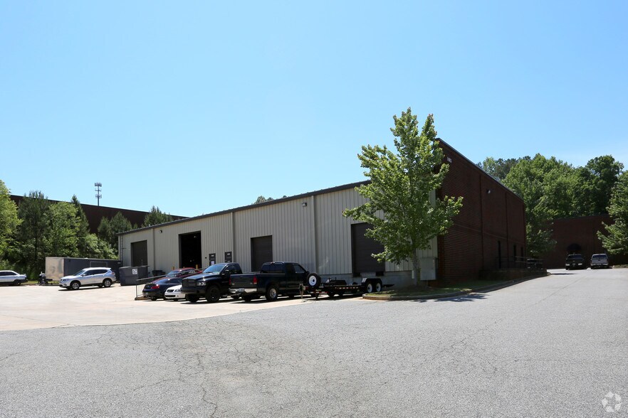 More Photos Of 1685 Redi Rd, Cumming Warehouse For Lease