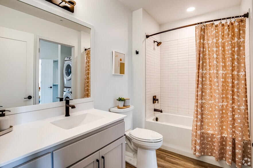 More Photos Of 650 Portland Ave S, Minneapolis Apartments For Lease