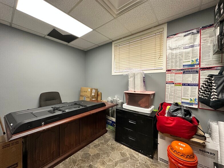 More Photos Of 118 S Main St, Greensboro Restaurant For Sale