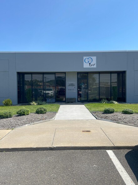 More Photos Of 2091 Springdale Rd, Cherry Hill Research And Development For Lease