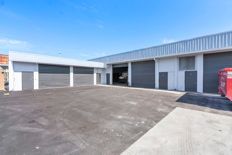 More Photos Of 6461 Garden Rd, Riviera Beach Industrial For Lease