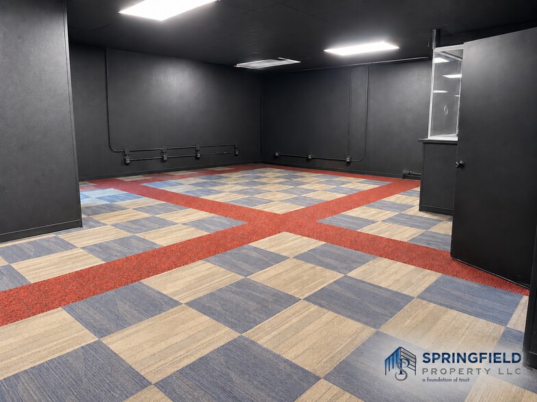 More Photos Of 838-840 S Glenstone Ave, Springfield Office For Lease