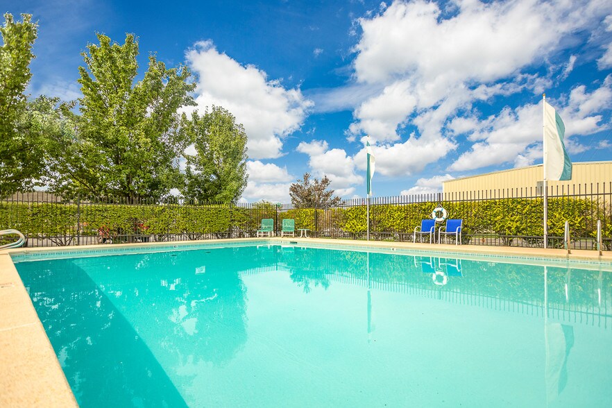 More Photos Of 1311 N Ash Pl, Owasso Apartments For Sale