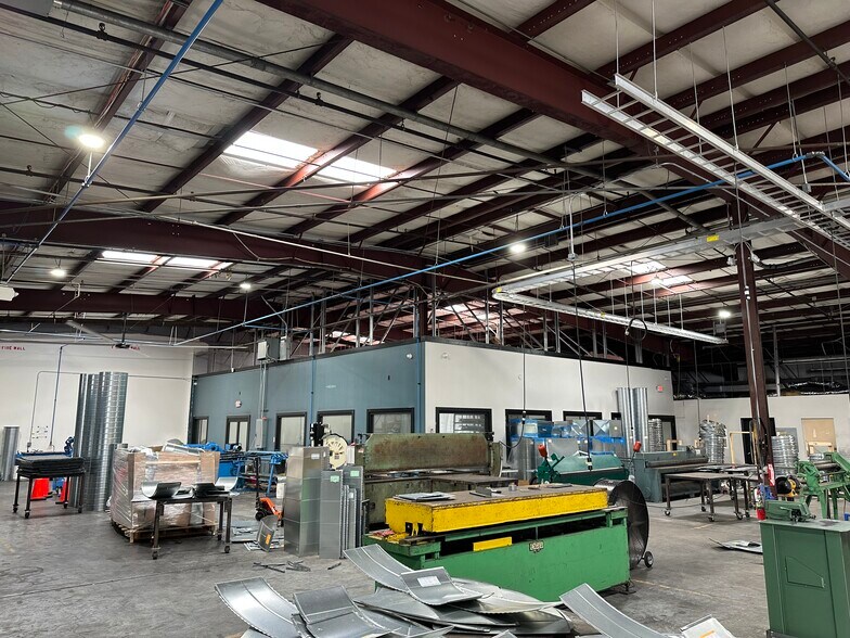 More Photos Of 2900 High Ridge Rd, Boynton Beach Warehouse For Lease