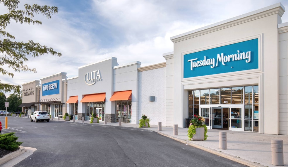 More Photos Of 801-819 Goucher Blvd, Towson Unknown For Lease