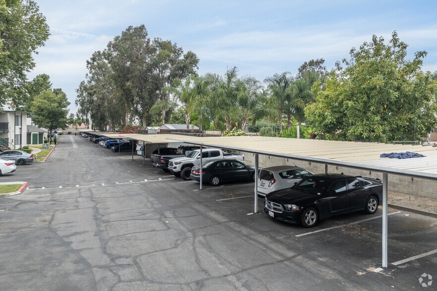 More Photos Of 1735 E Washington St, Colton Apartments For Sale