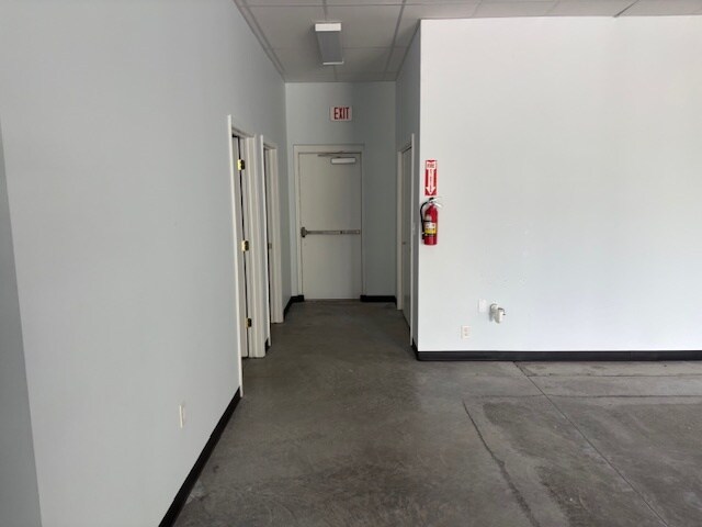 More Photos Of 7711 Porter Rd, Niagara Falls Medical For Lease