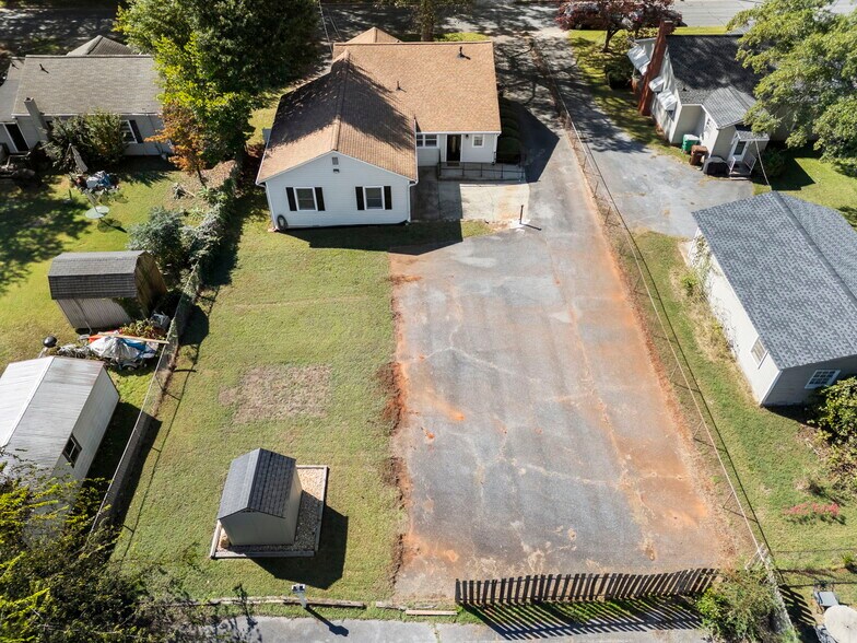 More Photos Of 120 Maybelle St, Cartersville Office For Sale