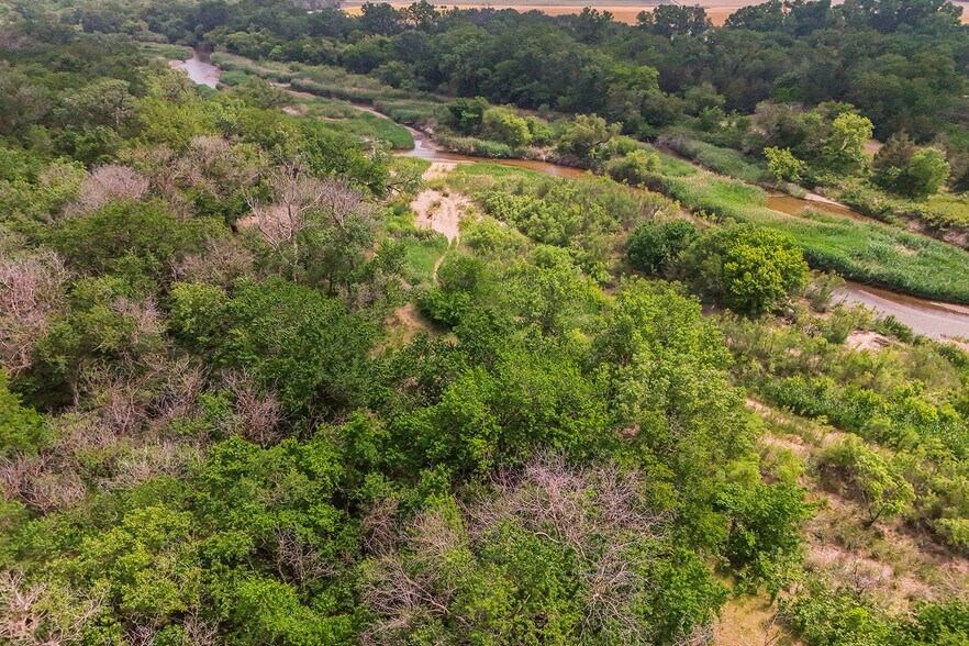 More Photos Of 9111 Long View Road, Burrton Land For Sale