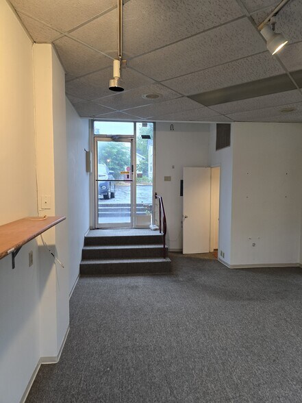 More Photos Of 8001-8007 Lake City Way NE, Seattle Unknown For Lease