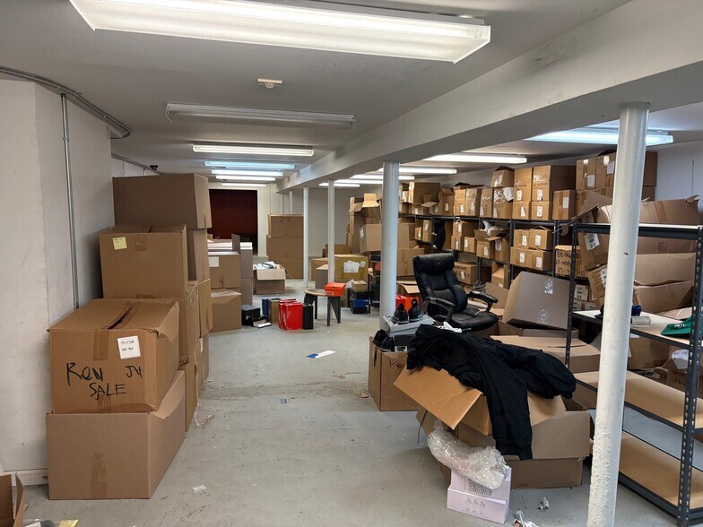 More Photos Of 2058-2060 Jericho Tpke, East Northport Storefront For Sale