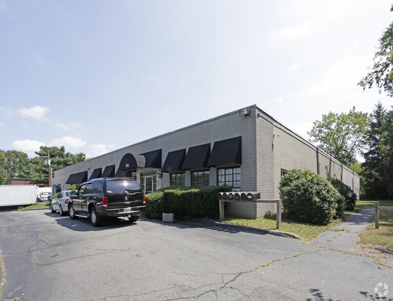More Photos Of 273 Indian River Rd, Orange Warehouse For Lease