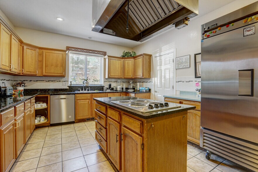 More Photos Of 5370 Carr St, Arvada Specialty For Sale