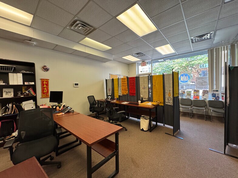 More Photos Of 55-19-55-25 69th St, Maspeth Storefront Retail Office For Lease