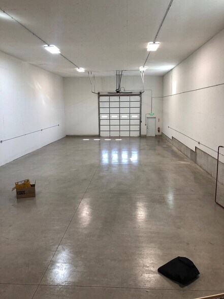 More Photos Of 10087 Raven Wood Dr, Saint John Light Manufacturing For Lease