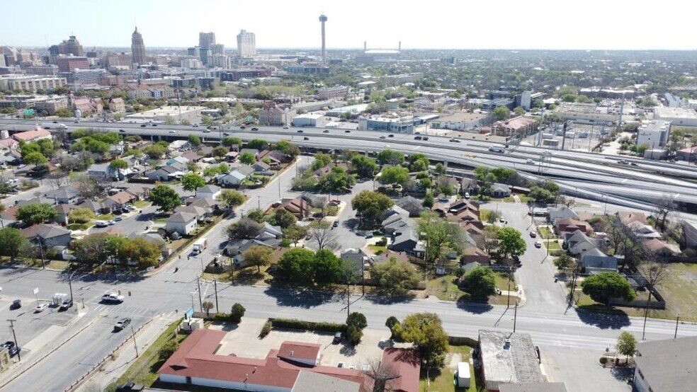 More Photos Of 909 S Frio St, San Antonio Hotel For Lease