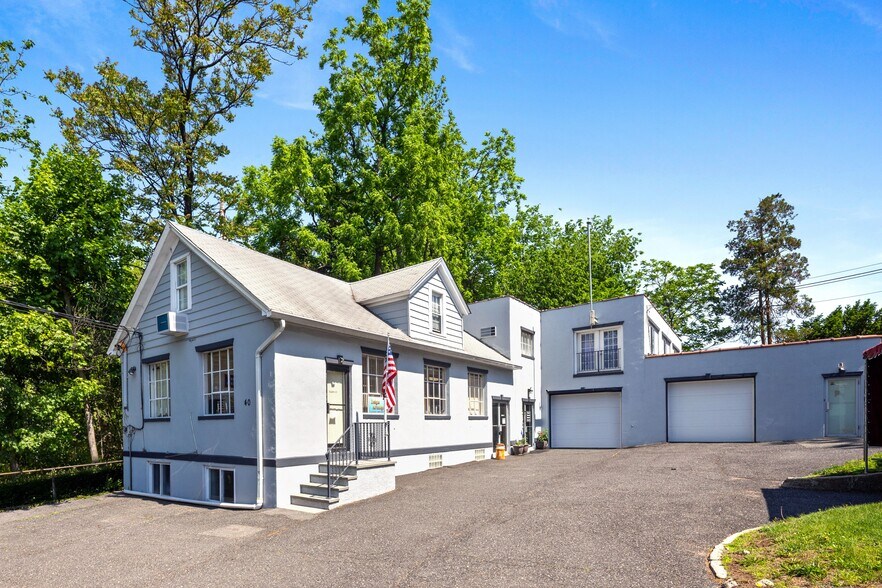 Primary Photo Of 3 W End, Rochelle Park Office For Lease