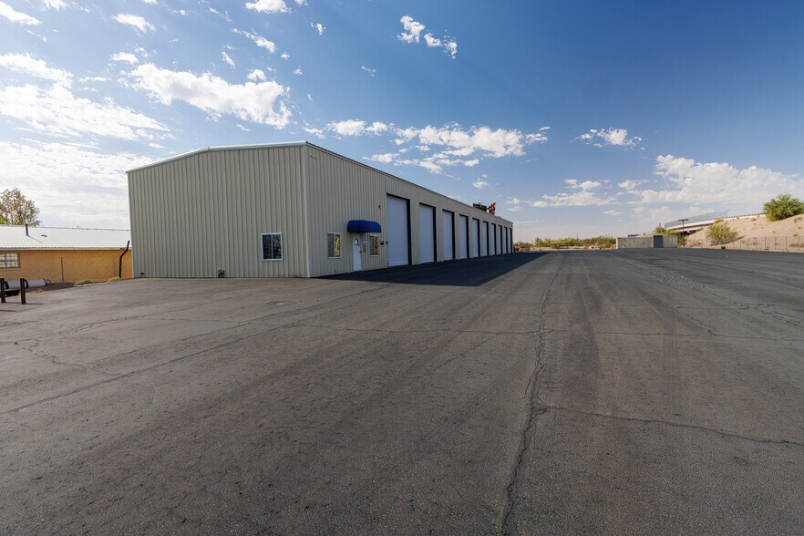 More Photos Of 75 Main St, Quartzsite Land For Sale