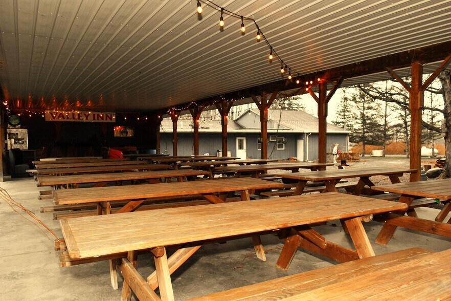 More Photos Of 2862 Guyanoga Rd, Branchport General Retail For Sale