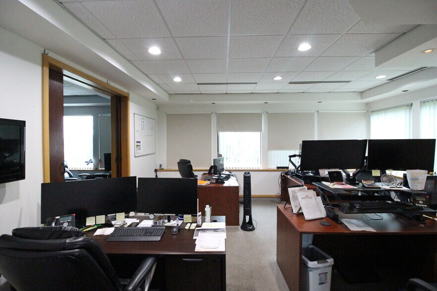 More Photos Of 80-82 Northboro Rd E, Marlborough Office For Sale