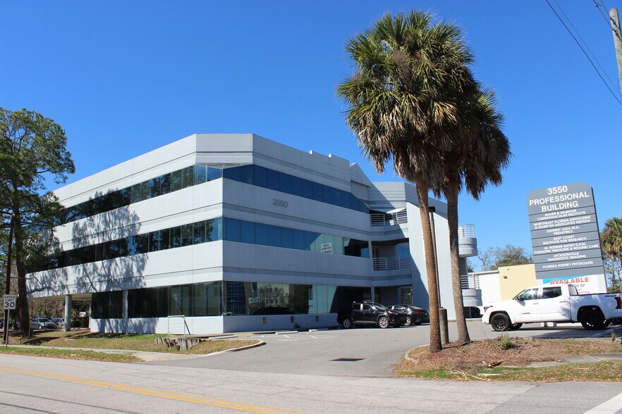 More Photos Of 3550 University Blvd S, Jacksonville Medical For Lease