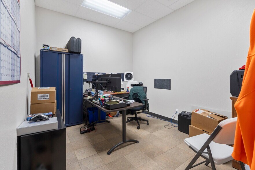 More Photos Of 2752 E Kearney St, Springfield Freestanding For Sale