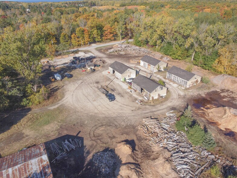 More Photos Of 5052 Reynolds Rd, Sturgeon Bay Flex For Sale