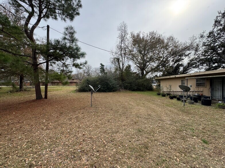 More Photos Of 300 Echols st, Prairie View Multifamily For Sale