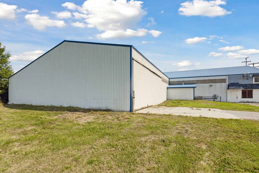More Photos Of 683 River Rd, Bay City Manufacturing For Sale