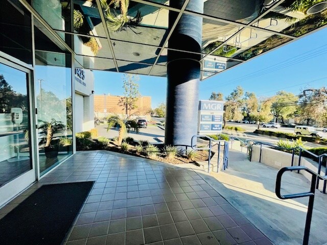 More Photos Of 1425 W Foothill Blvd, Upland Loft Creative Space For Lease