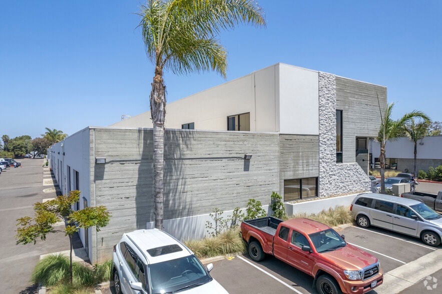 More Photos Of 5355 Avenida Encinas, Carlsbad Flex For Lease