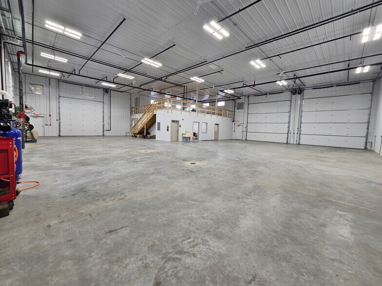 More Photos Of 26336 S Heritage Dr, Elwood Warehouse For Sale