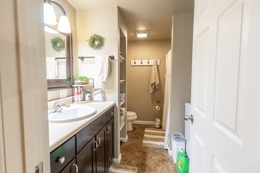 More Photos Of 701 I St, Bedford Warehouse For Sale