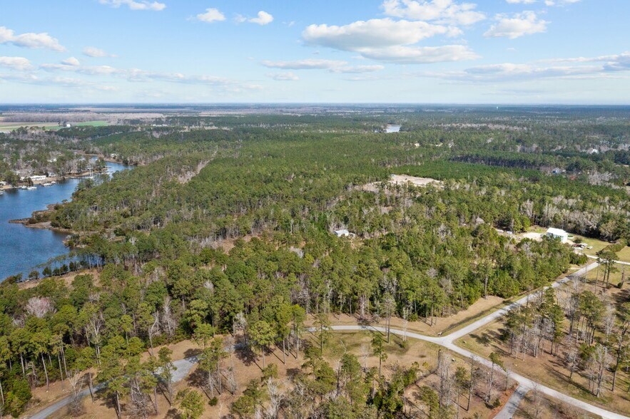 More Photos Of 604 Shorey Dr, Oriental Land For Sale