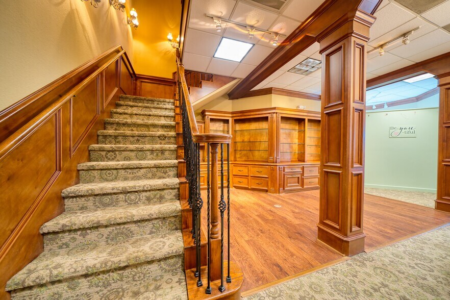 More Photos Of 2805 Center St, Deer Park Storefront Retail Office For Sale