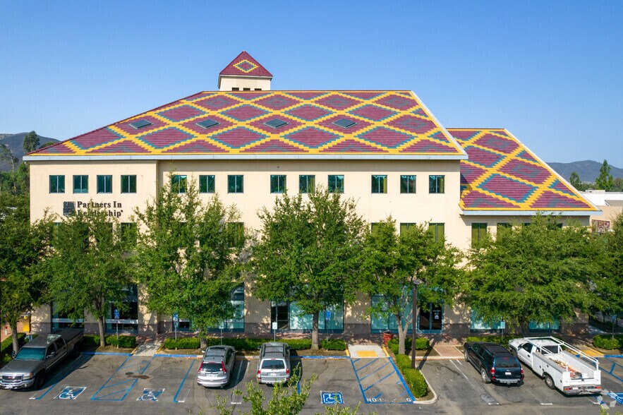 More Photos Of 27555 Ynez Rd, Temecula Medical For Lease