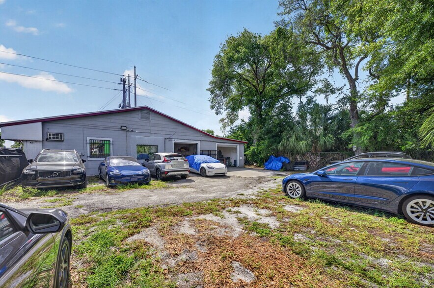 More Photos Of 800-806 W Sr 434, Longwood Auto Repair For Sale