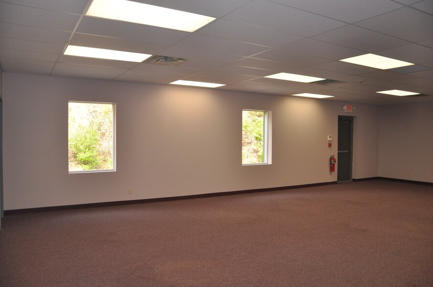 More Photos Of 1201 Greenbrier St, Charleston Office For Lease