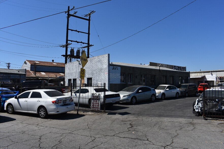 More Photos Of 4937-4951 Mason St, South Gate Warehouse For Lease