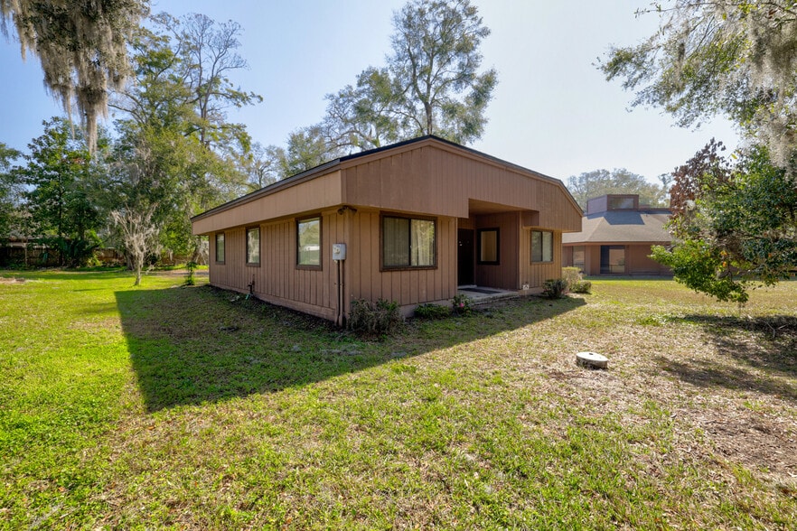 More Photos Of 943 Cesery Blvd, Jacksonville Medical For Sale