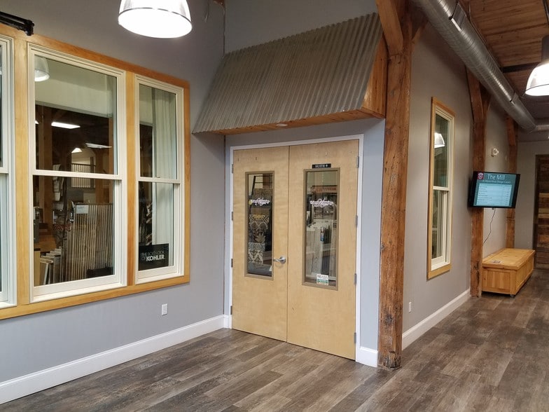 More Photos Of 60 Pleasant St, Ashland Flex For Lease