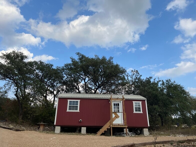 Primary Photo Of 740 County Road 334, Gatesville Apartments For Sale